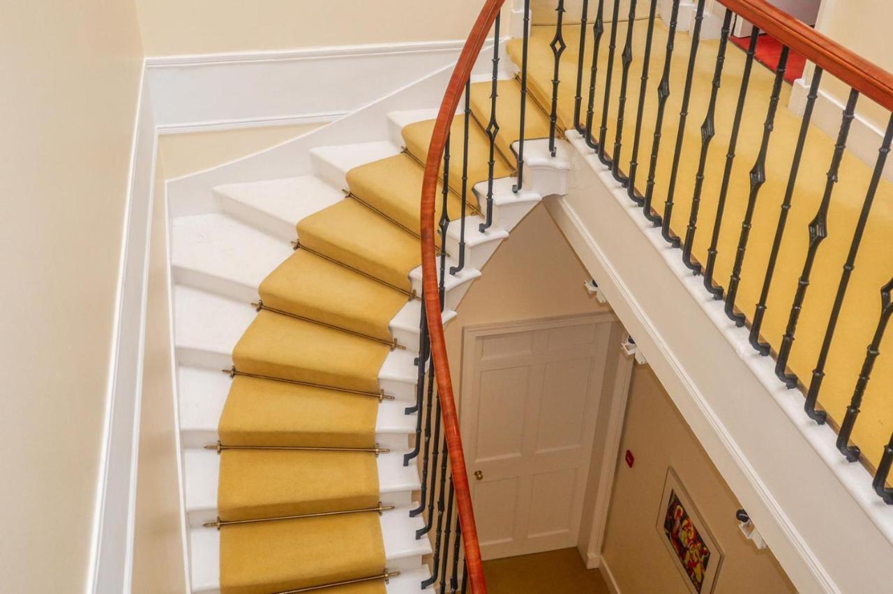 Beautiful City Centre Georgian 4 Bed Townhouse With Private Garden Эдинбург Экстерьер фото
